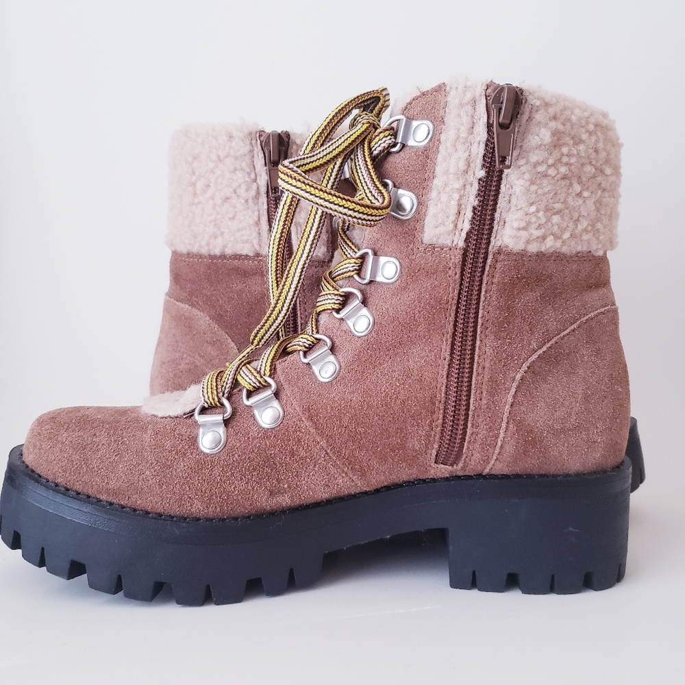 Steve Madden Aniko Lugg Sole Boots - Picture 7 of 11